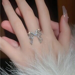 💥1pc Stylish Ring Sparkling Tassel Design